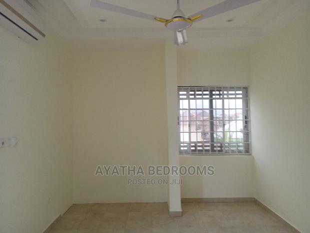 3bdrm House in Ayathar Bedroom, Teshie for Rent · Photo 4