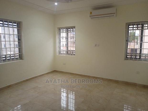 3bdrm House in Ayathar Bedroom, Teshie for Rent · Photo 6