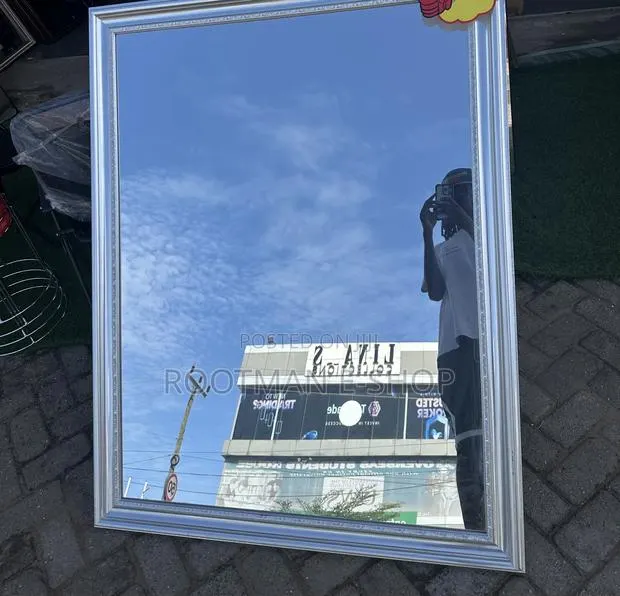 Elegant Silver-Framed Wall Mirror – Large Stylish · Photo 1