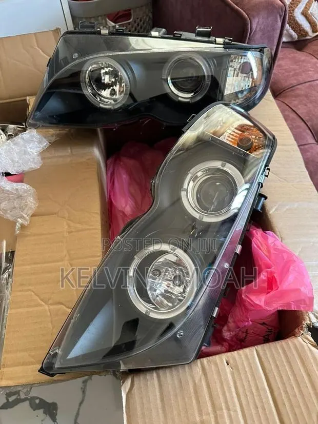 BMW E46 Headlights · Photo 1