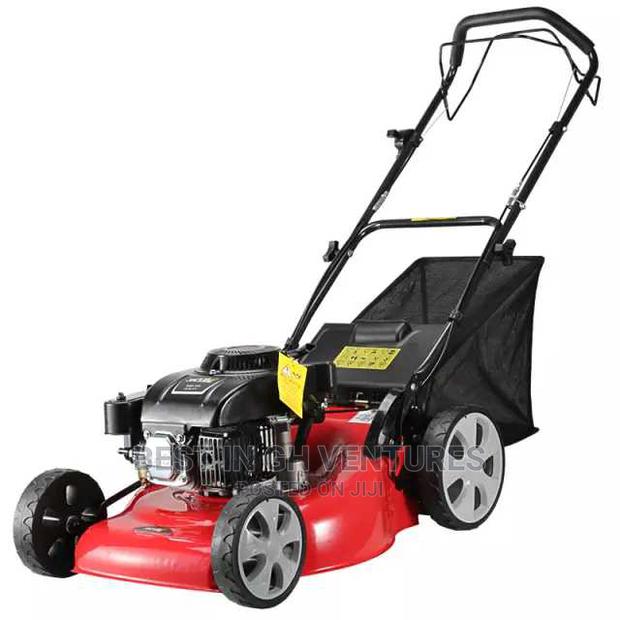 Quality Push Mower · Photo 1