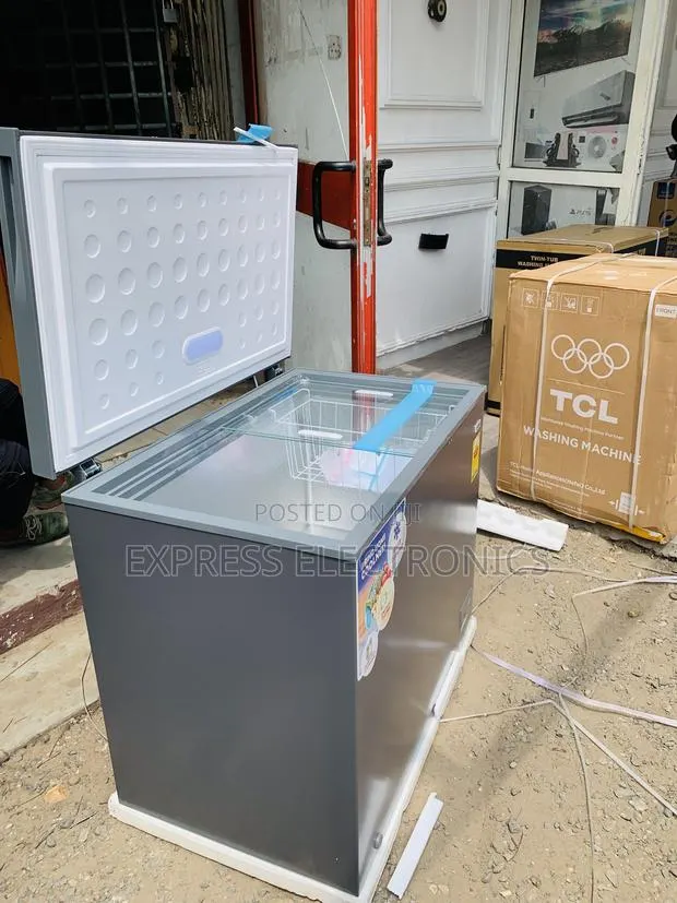 Single Door Pearl 200L Freezer - PCF-2530-1A · Photo 1