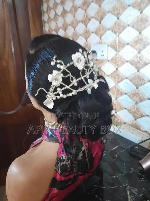 22inch Frontal Wig Styled for Brides and Tiara · Photo 1
