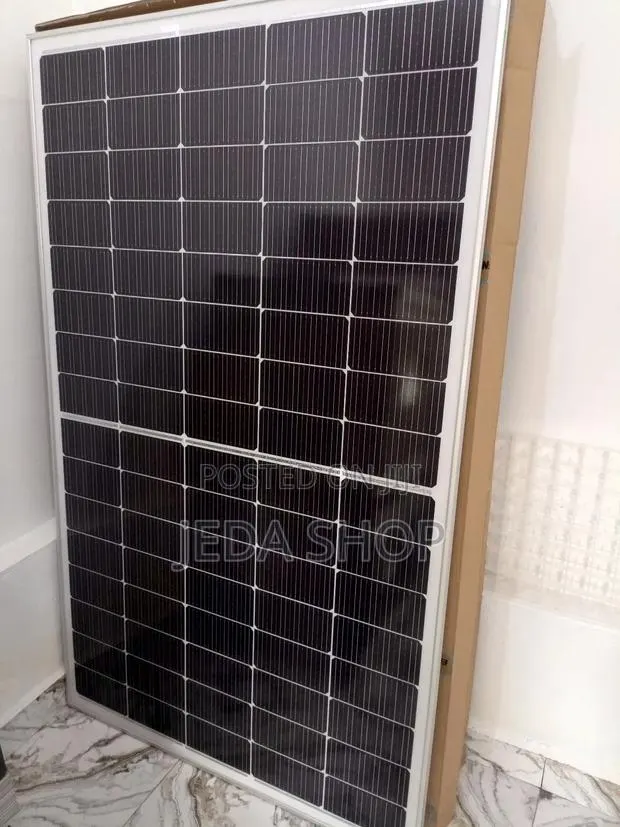 500w Monocrystalin Solar Panels · Photo 1