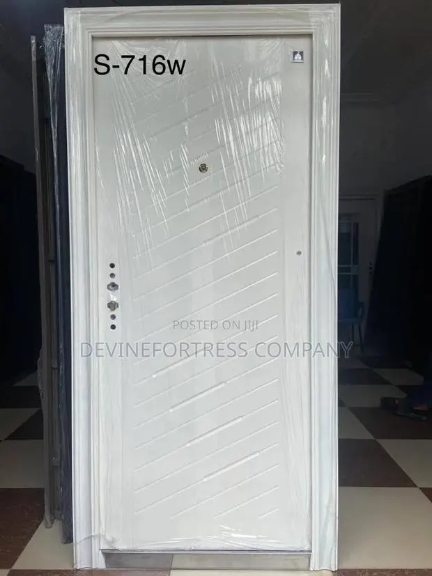 High Quality Splendor White Single Door · Photo 1
