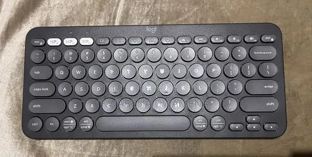Logitech Pebbles Keys 2 K380s · Photo 1