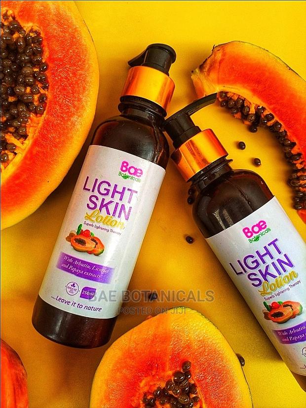 Light Skin Body Lotion · Photo 1