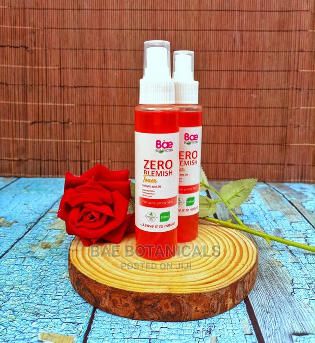 2% Salicylic Acid Rose Water Toner · Photo 1