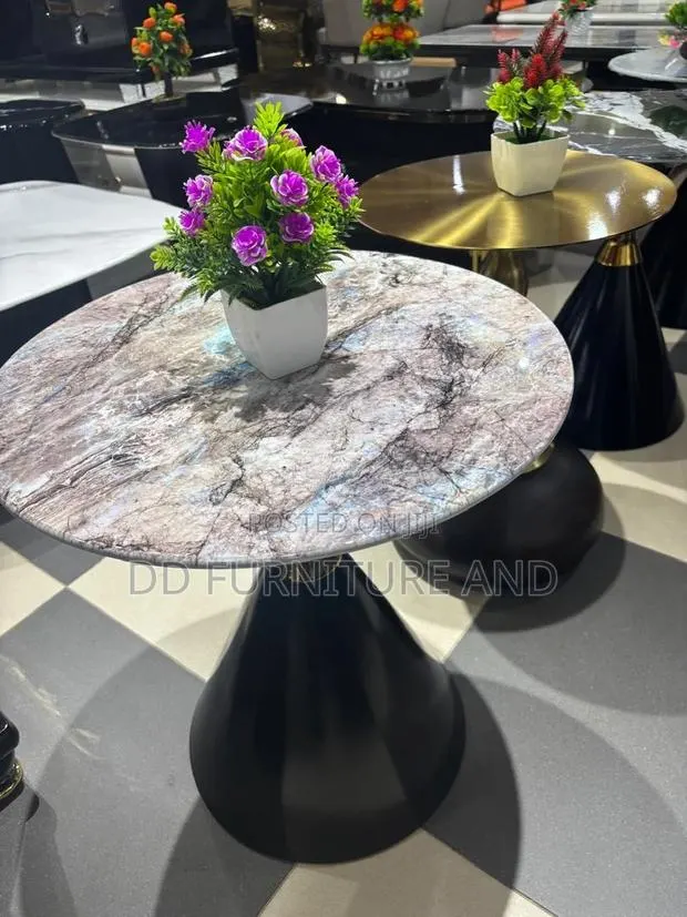Mable Side Table / Coffee Table · Photo 1