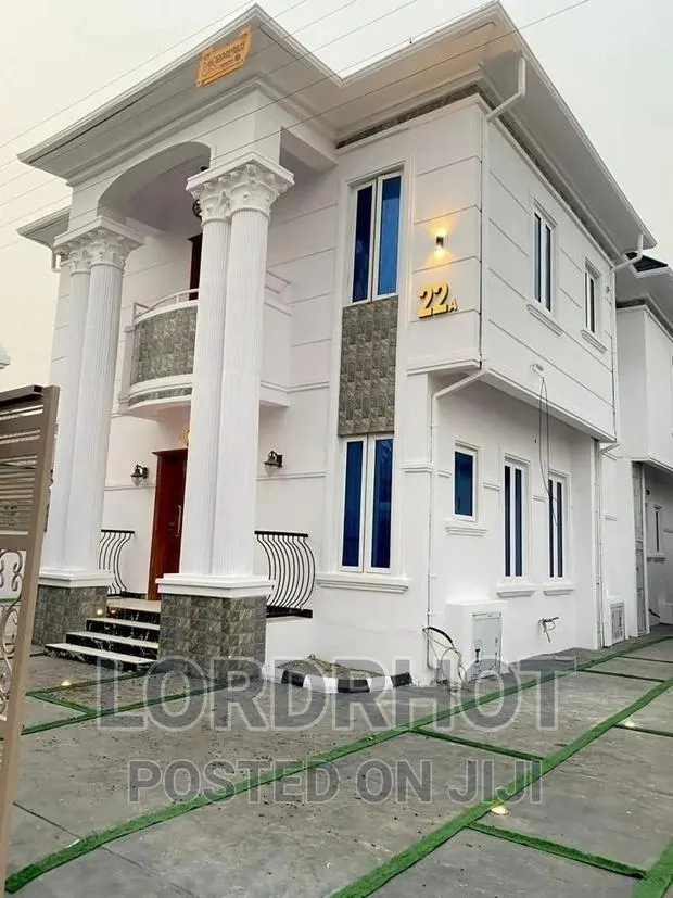Professional Painter Service · Photo 1