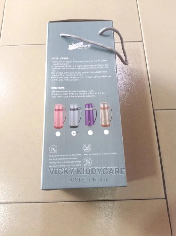 Vacuum Flask · Photo 3