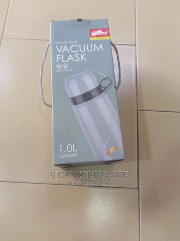 Vacuum Flask · Photo 4