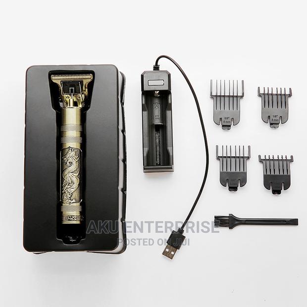 Rechargeable v-Shape Hair Clipper · Photo 2