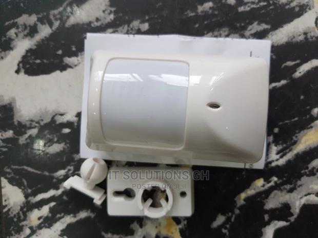 Wired Motion Sensor · Photo 2