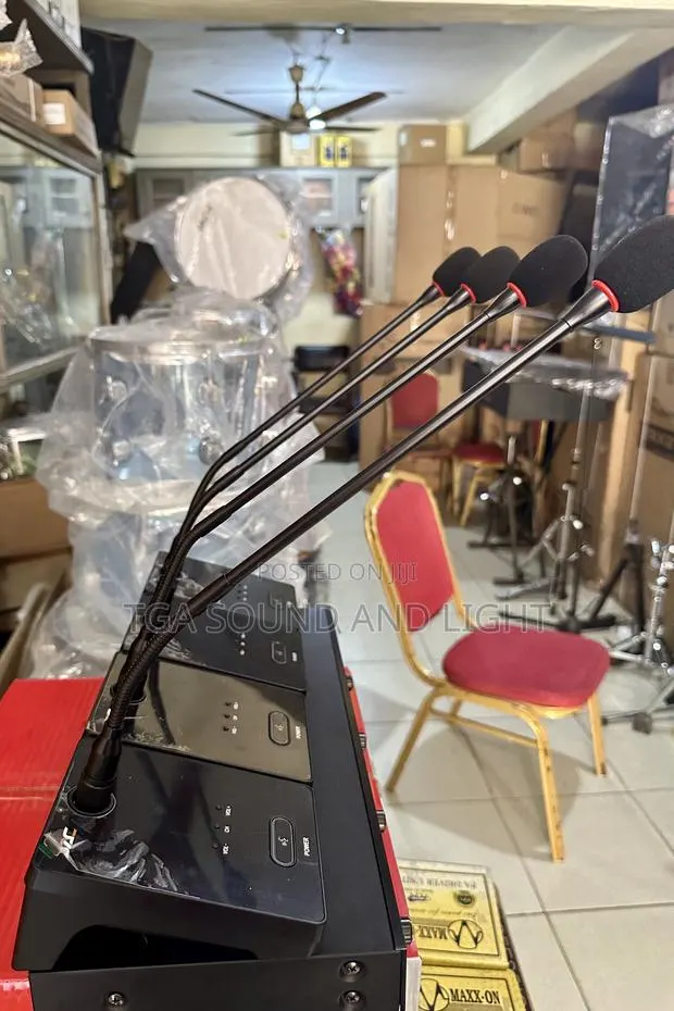 Jac 4-in-1 Wireless Digital Gooseneck Microphone Set for Conference · Photo 1