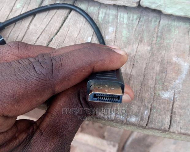 Display Port (DP) to HDMI Adapter · Photo 4