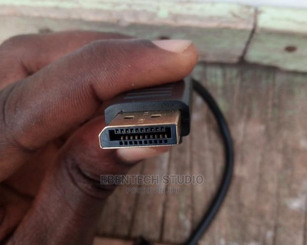 Display Port (DP) to HDMI Adapter · Photo 8