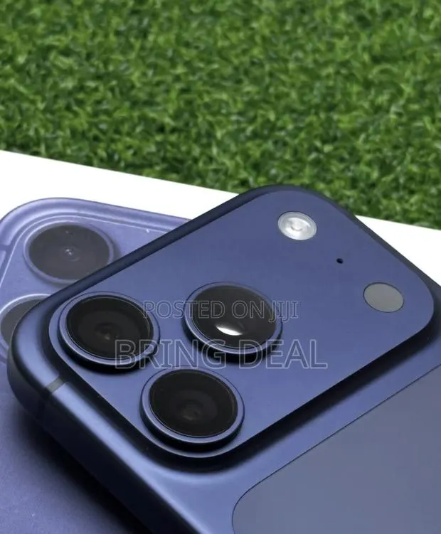 Apple iPhone 17 Pro 512 GB Blue · Photo 1