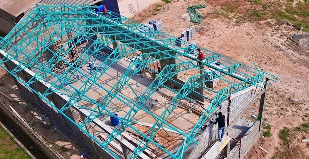 Metal Trusses · Photo 1