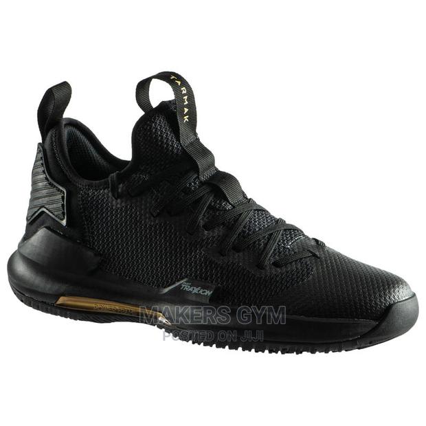 Basketball Shoes (Men) · Photo 3