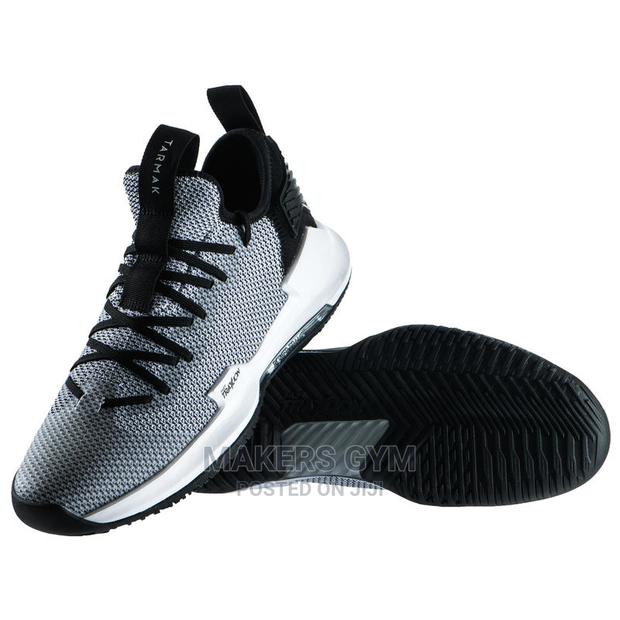 Basketball Shoes (One Size) · Photo 2