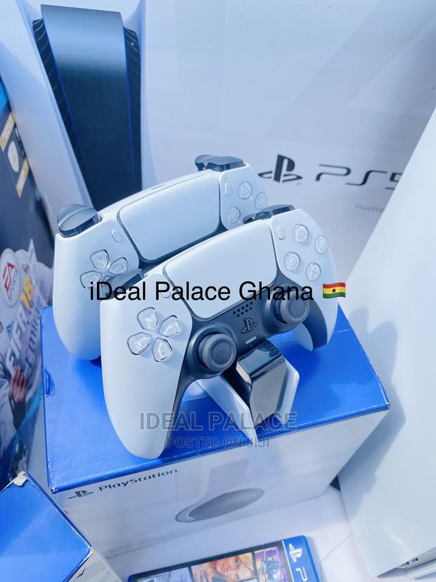 Playstation 5 Standard With 75 Games · Photo 4