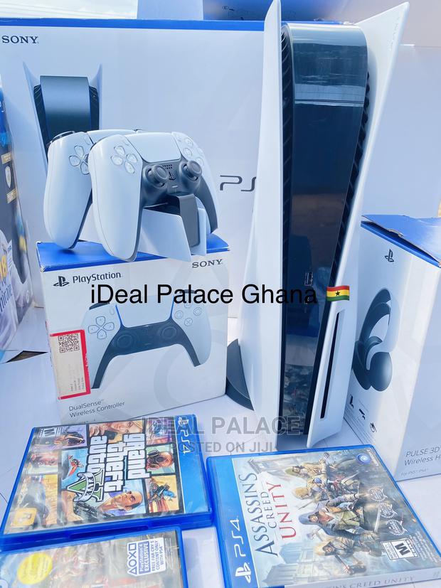 Playstation 5 Standard With 75 Games · Photo 2