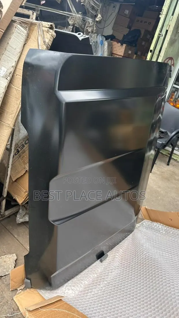 Land Cruiser 79 2024 Bonnet / Hood · Photo 1