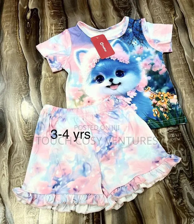 Fashionable Kids Character Top and Short · Photo 1