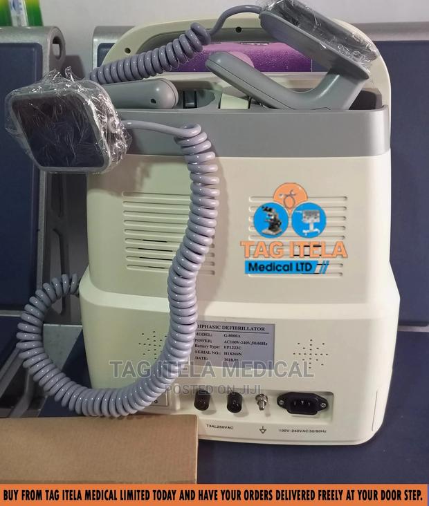 Defibrillator (Rechargeable) · Photo 3