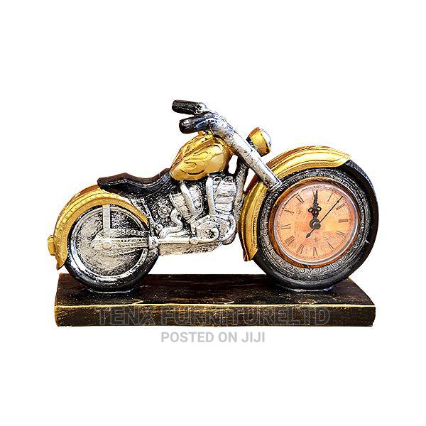 Motorcycle Carved Wood · Photo 1