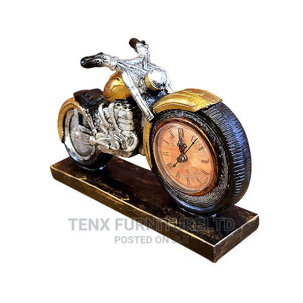 Motorcycle Carved Wood · Photo 2