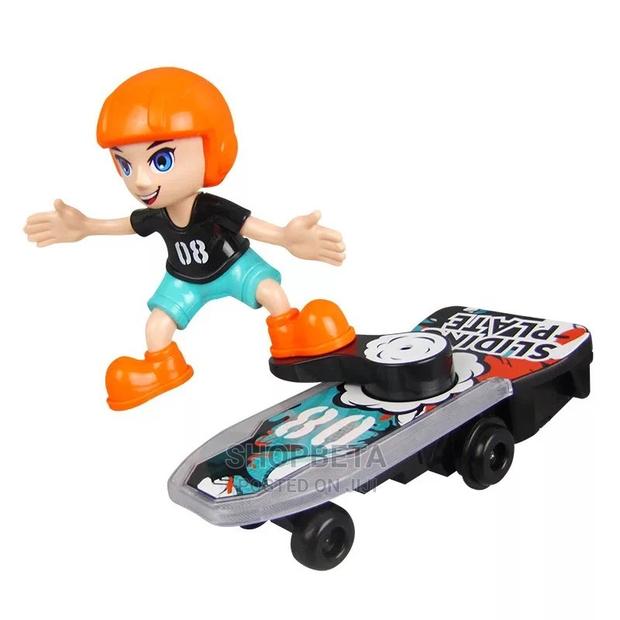 Hot Selling RC Skateboard Toy Electric Stunt Balance Dolls · Photo 3