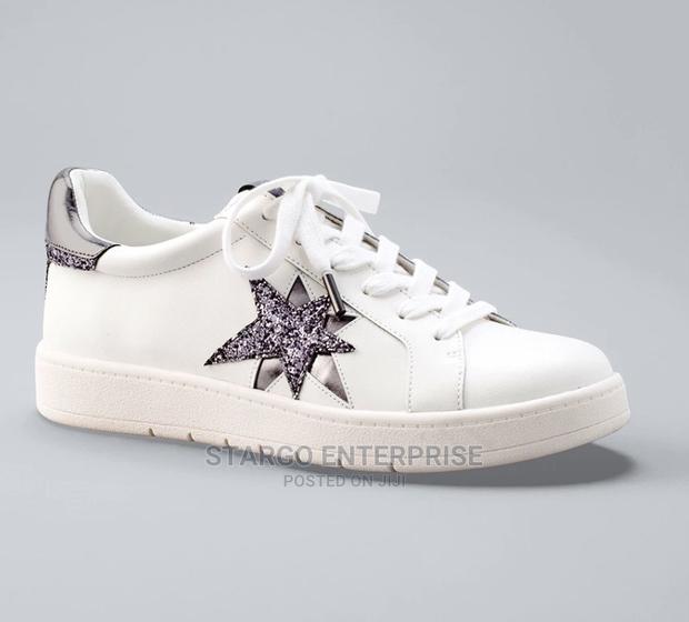 Ladies Sneakers From USA · Photo 2
