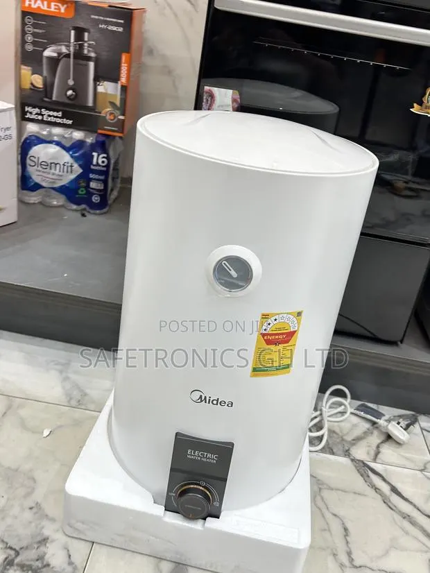 Fabulous New Midea 15 L Storage Water Heater · Photo 1