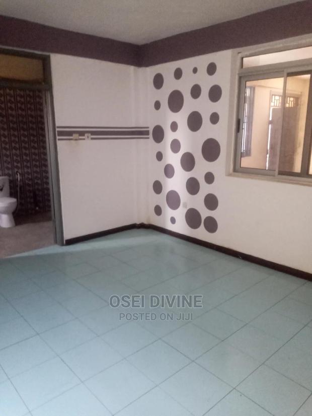 Cool 2-Bedrooms S/C Apartment · Photo 2