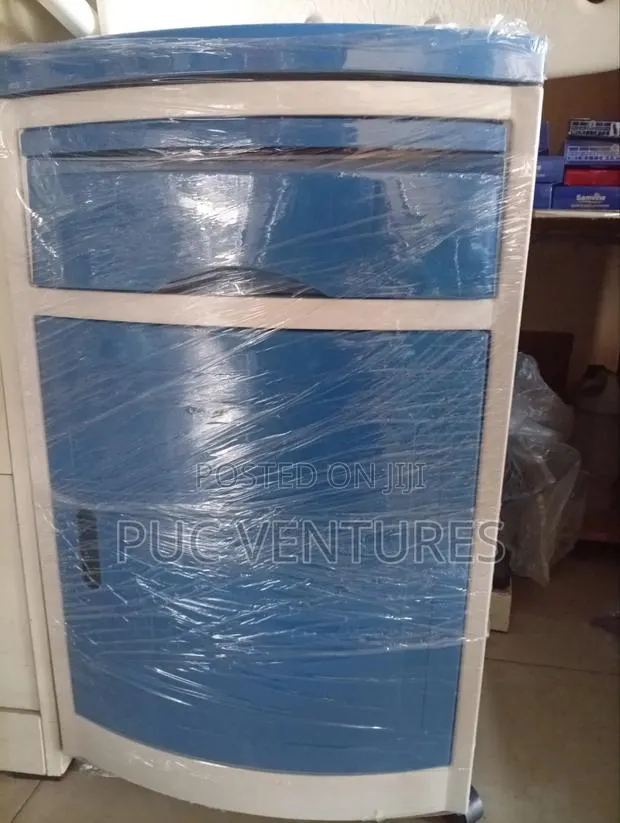 Bed Side Locker Plastic · Photo 1