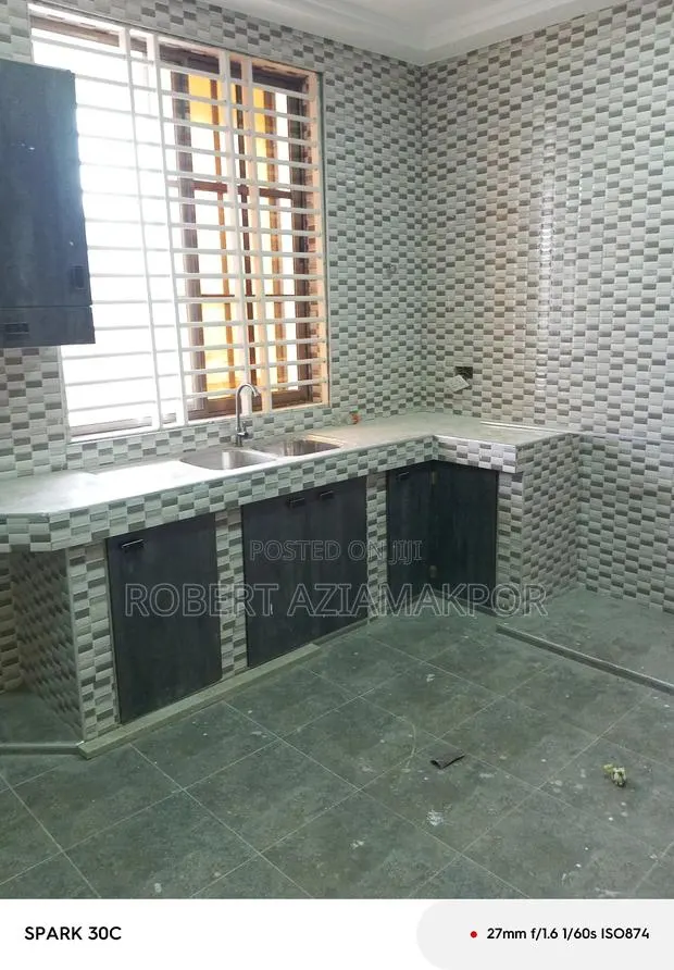3bdrm Apartment in Ultimate Estate, Achimota for rent · Photo 1