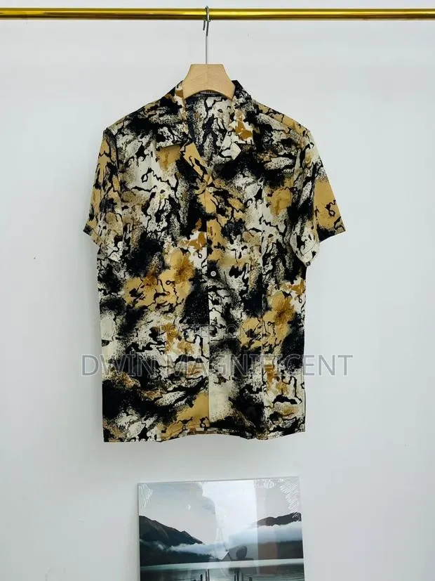 Zara Premium Vintage Short Sleeve · Photo 1