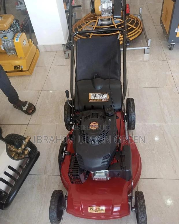Oleaomac Mower · Photo 1