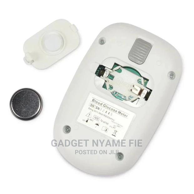 Blood Glucose Monitor · Photo 2