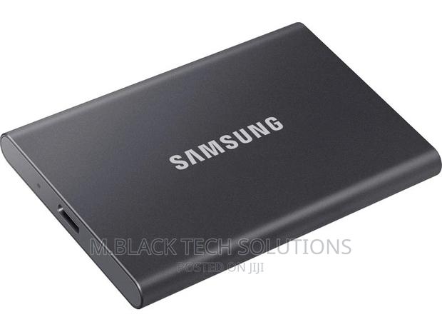 SAMSUNG T7 Portable SSD 1TB - Up to 1050mb/S - USB 3.2 · Photo 2
