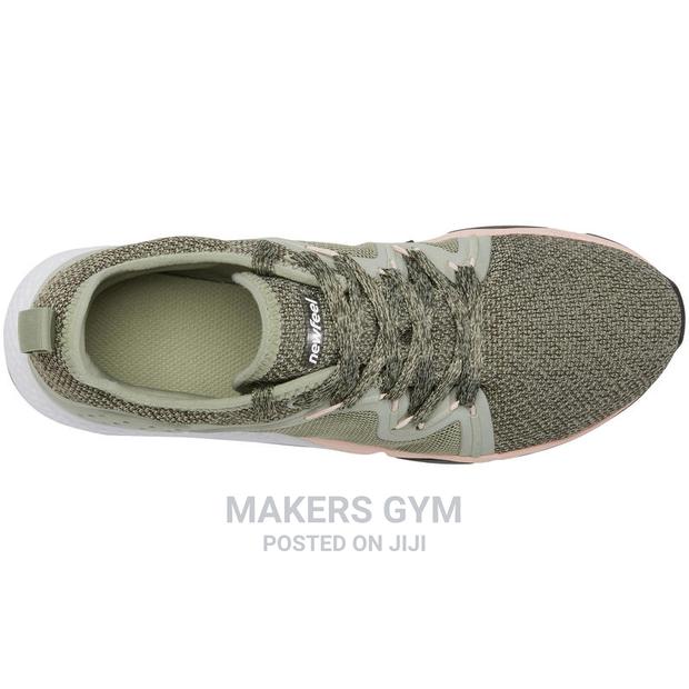 Running Shoes Women's · Photo 1