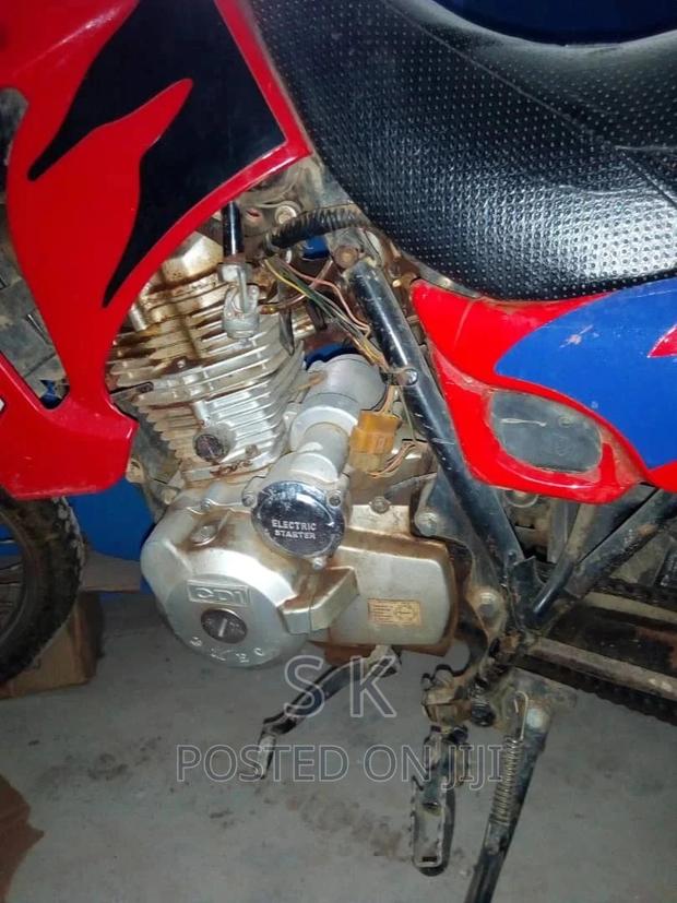 Yamaha Gear 2009 Red · Photo 2