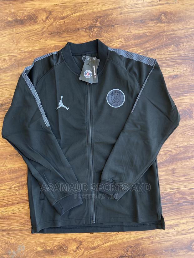 Original Jackets Tops at Cool Price · Photo 4