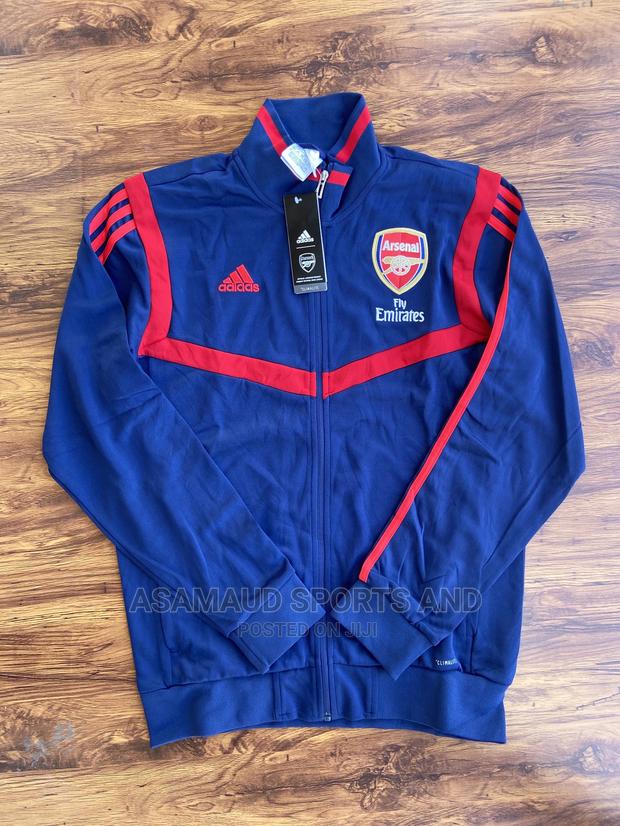 Original Jackets Tops at Cool Price · Photo 1