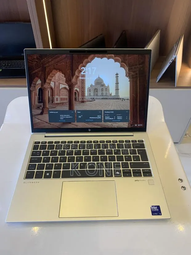 Laptop HP Elitebook 830 G11 16GB Intel Core Ultra 5 SSD 256GB · Photo 1