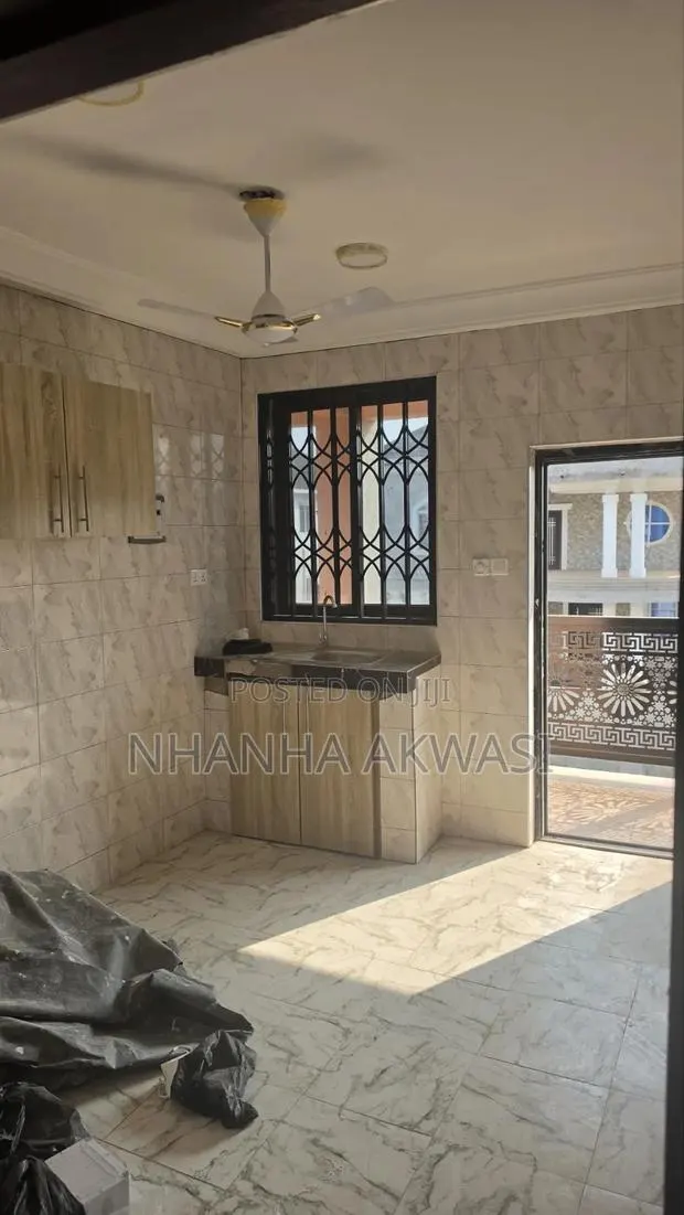 1bdrm Apartment in Lashibi Mf, Sakumono for rent · Photo 1