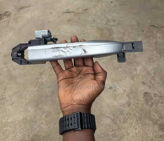 Honda Accord Door Handle 2018-2022 · Photo 1