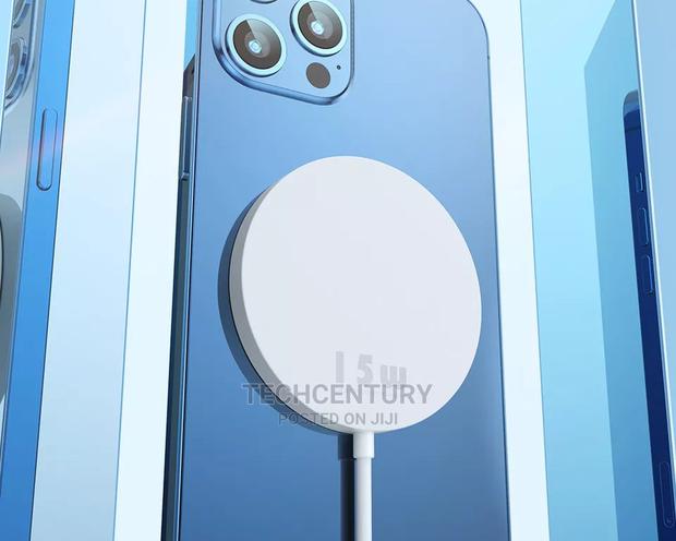 KUULAA 15W Magnetic Wireless Charger · Photo 2